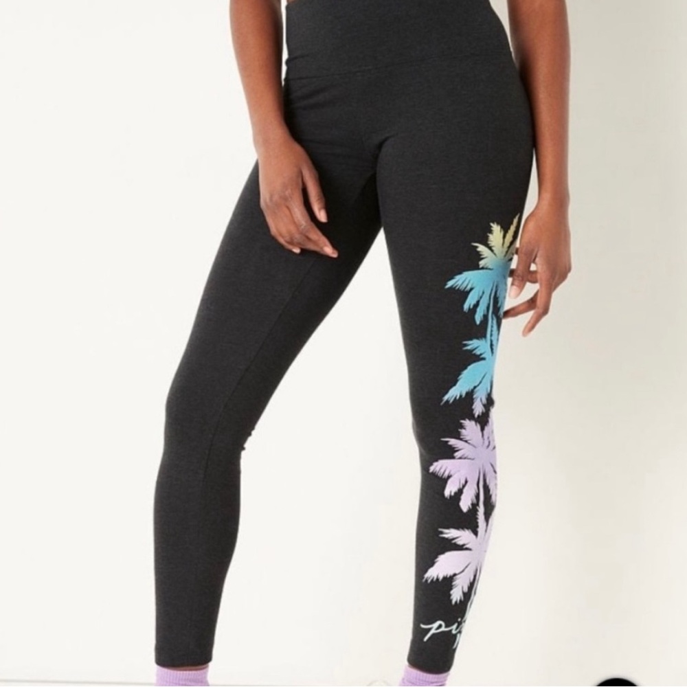 Pink palm trees leggings